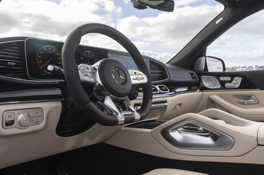 Интерьер Mercedes-AMG GLE63 S 4Matic+ (V167) 2020 года  (NA) (фото 51 из 75)